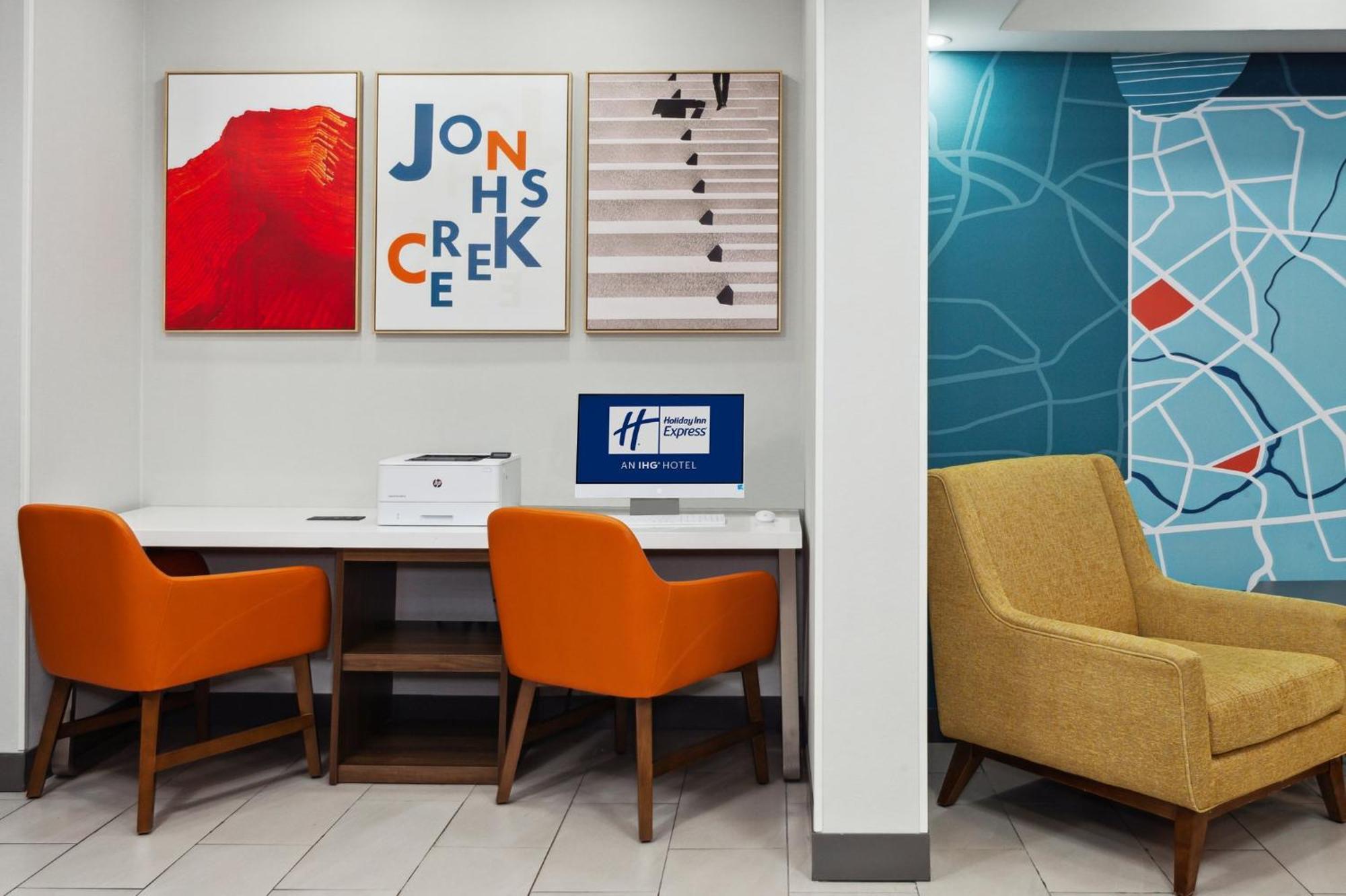 Holiday Inn Express Fremont By Ihg Exterior photo